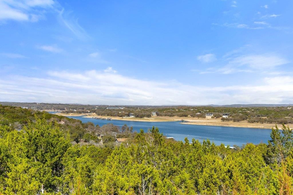 10 Thurman Bluff DR, Spicewood, TX 78669