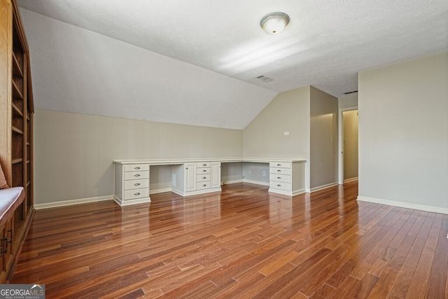 235 Oak Leaf Circle, Roswell, GA 30075