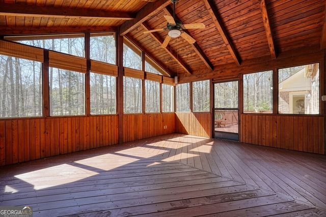 235 Oak Leaf Circle, Roswell, GA 30075