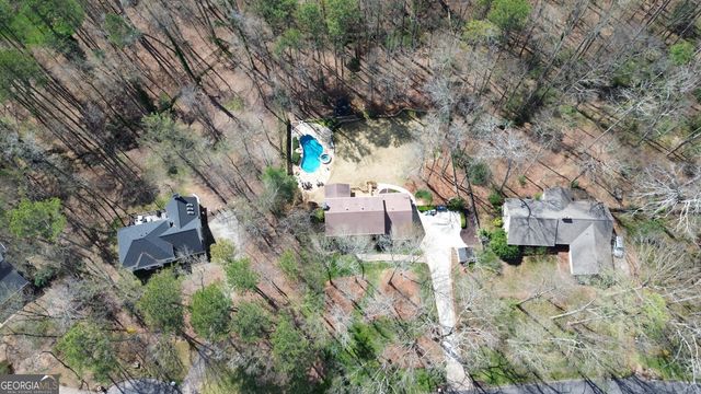 235 Oak Leaf Circle, Roswell, GA 30075