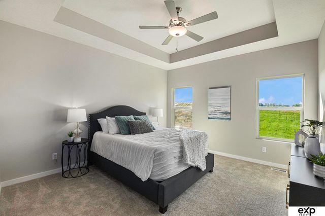 21707 McClellan Drive, Gretna, NE 68028