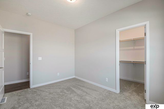 21707 McClellan Drive, Gretna, NE 68028