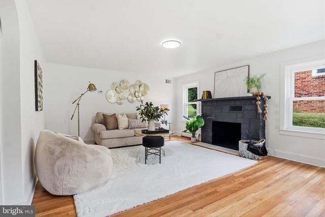 20 N EMIGS MILL RD, York, PA 17408
