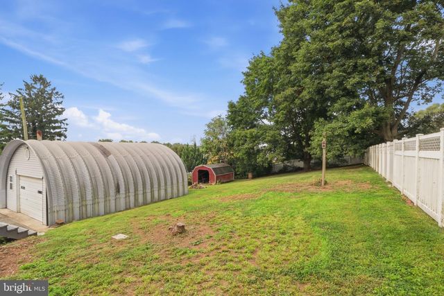 20 N EMIGS MILL RD, York, PA 17408