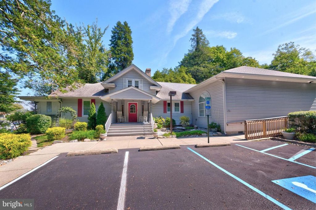 236 BLACK HORSE PIKE, BLACKWOOD, NJ 08012 — photo 2