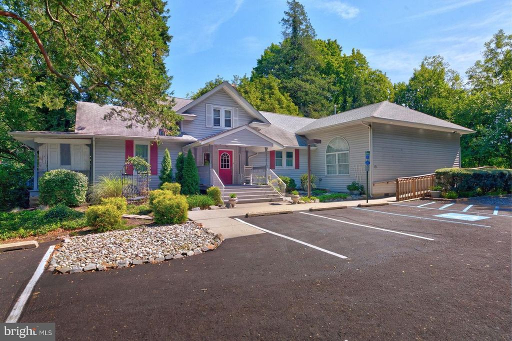236 BLACK HORSE PIKE, BLACKWOOD, NJ 08012 — photo 4