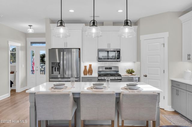 238 Spicer Lake Drive, Holly Ridge, NC 28445