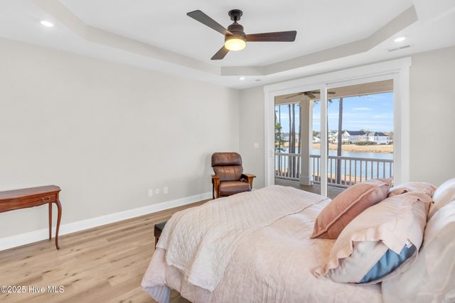 238 Spicer Lake Drive, Holly Ridge, NC 28445