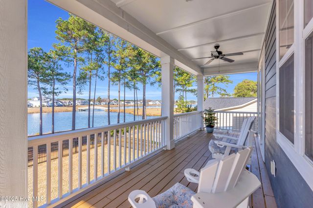 238 Spicer Lake Drive, Holly Ridge, NC 28445