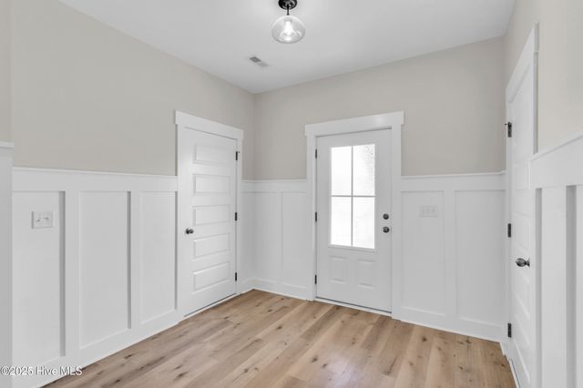 238 Spicer Lake Drive, Holly Ridge, NC 28445