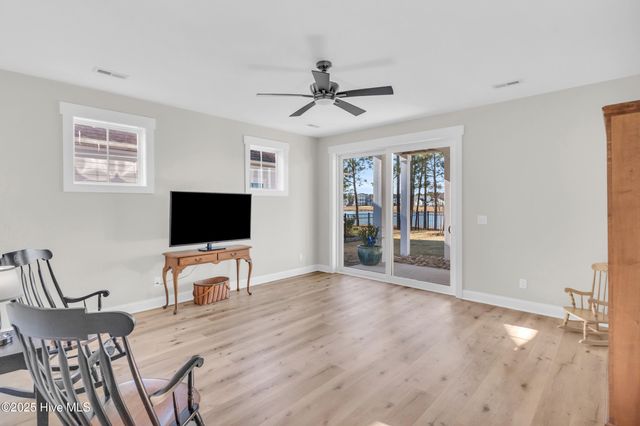 238 Spicer Lake Drive, Holly Ridge, NC 28445