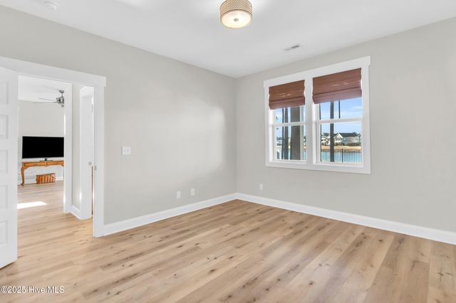 238 Spicer Lake Drive, Holly Ridge, NC 28445