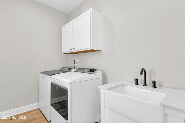 238 Spicer Lake Drive, Holly Ridge, NC 28445