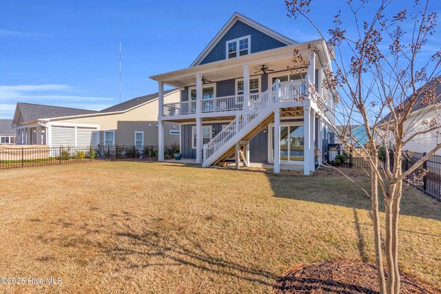 238 Spicer Lake Drive, Holly Ridge, NC 28445