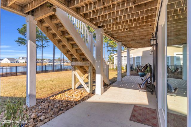 238 Spicer Lake Drive, Holly Ridge, NC 28445