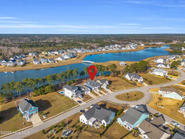 238 Spicer Lake Drive, Holly Ridge, NC 28445