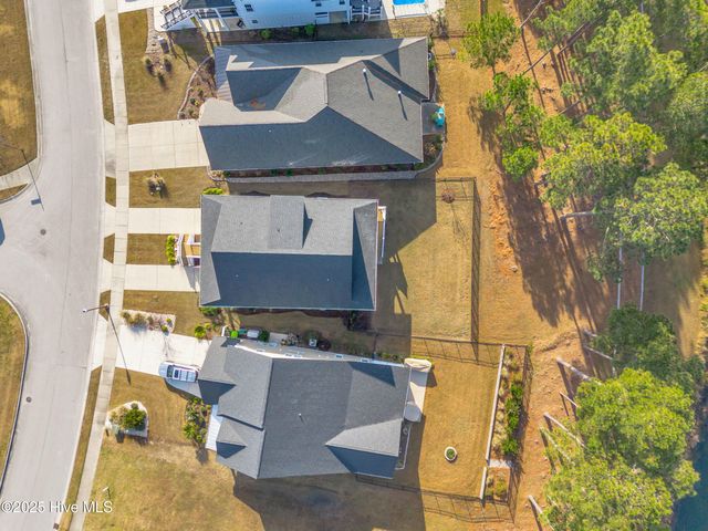 238 Spicer Lake Drive, Holly Ridge, NC 28445