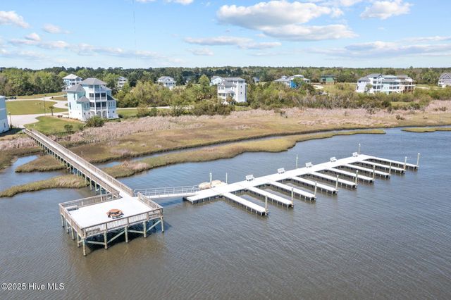 238 Spicer Lake Drive, Holly Ridge, NC 28445