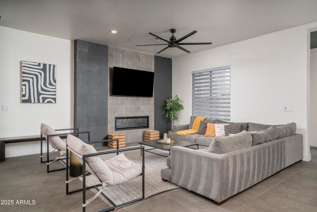 8417 E CACTUS Road, Scottsdale, AZ 85260