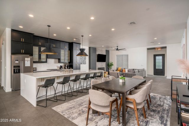 8417 E CACTUS Road, Scottsdale, AZ 85260