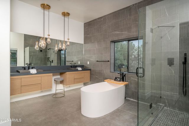 8417 E CACTUS Road, Scottsdale, AZ 85260
