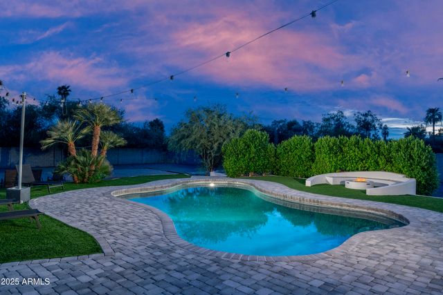 8417 E CACTUS Road, Scottsdale, AZ 85260