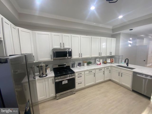 2141 DRUID HILL AVE, Baltimore, MD 21217