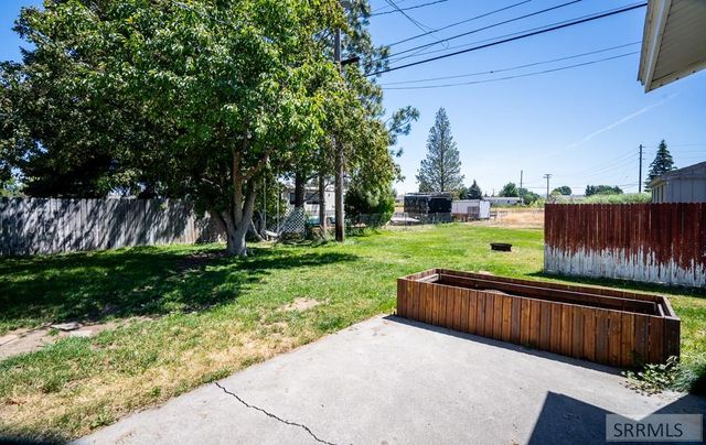 605 Lincoln Drive, Idaho Falls, ID 83401