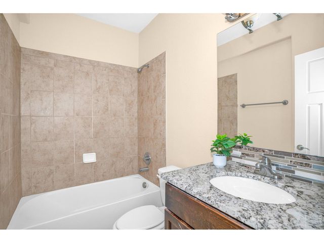 2933 Kansas Dr D, Fort Collins, CO 80525