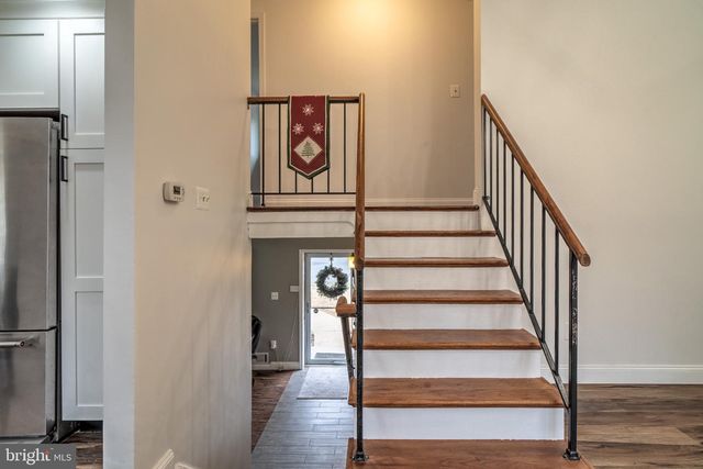 4233 LINDEN ST, Fairfax, VA 22030