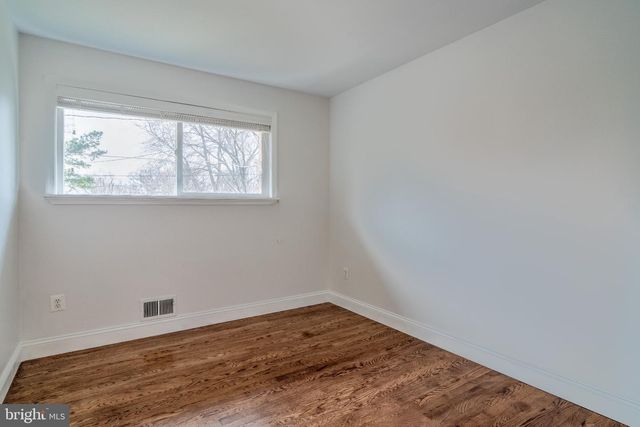 4233 LINDEN ST, Fairfax, VA 22030