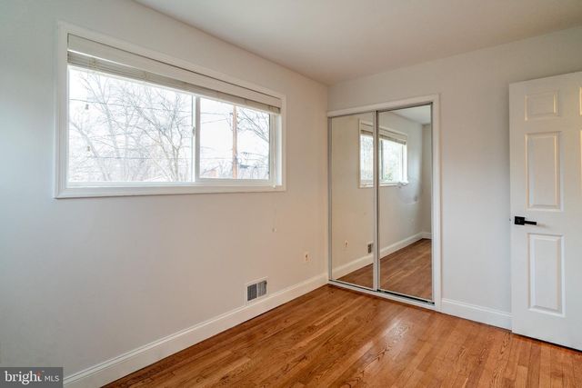 4233 LINDEN ST, Fairfax, VA 22030