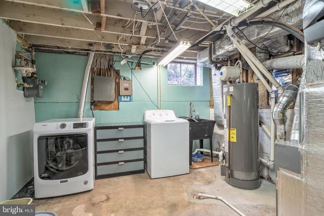 4233 LINDEN ST, Fairfax, VA 22030