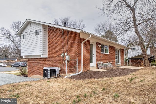 4233 LINDEN ST, Fairfax, VA 22030