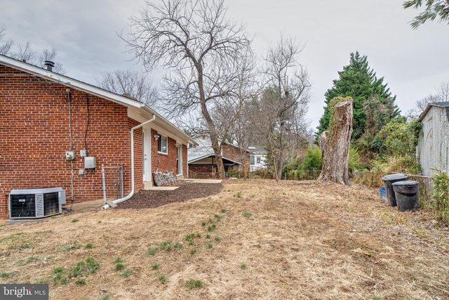 4233 LINDEN ST, Fairfax, VA 22030