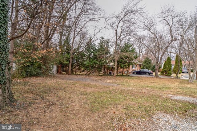 4233 LINDEN ST, Fairfax, VA 22030