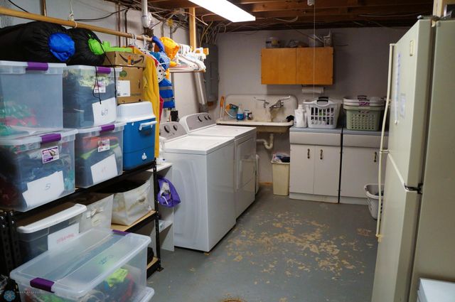 1005 South Drive S, Fargo, ND 58103