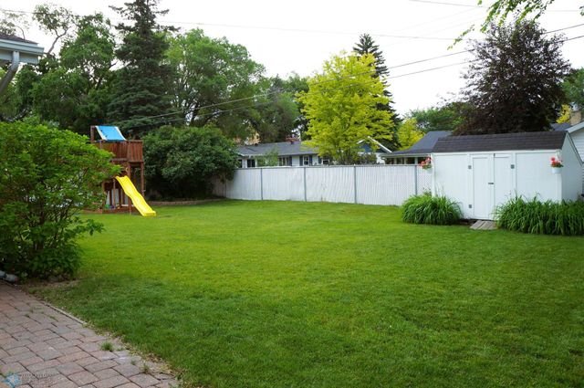 1005 South Drive S, Fargo, ND 58103