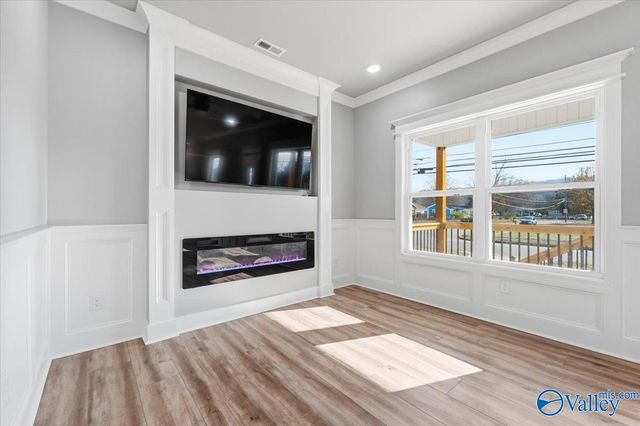 1727 Oakwood Avenue NE, Huntsville, AL 35811