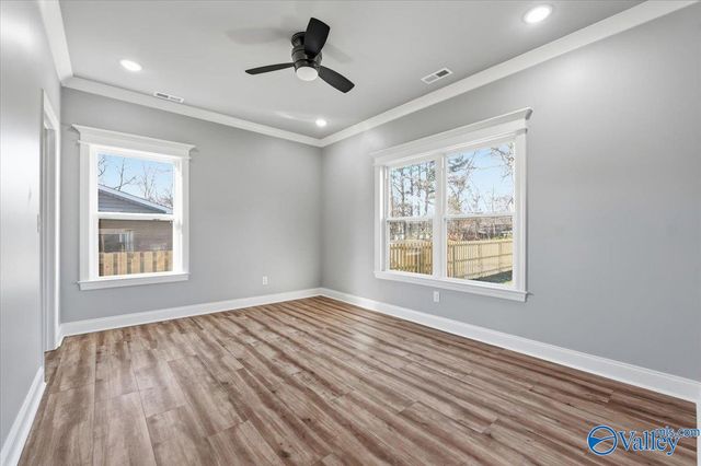 1727 Oakwood Avenue NE, Huntsville, AL 35811