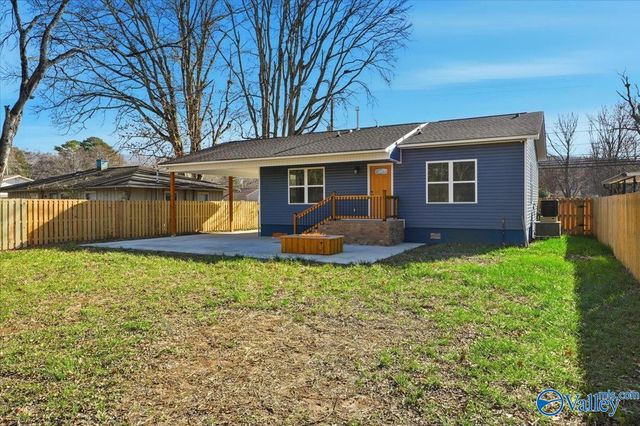 1727 Oakwood Avenue NE, Huntsville, AL 35811