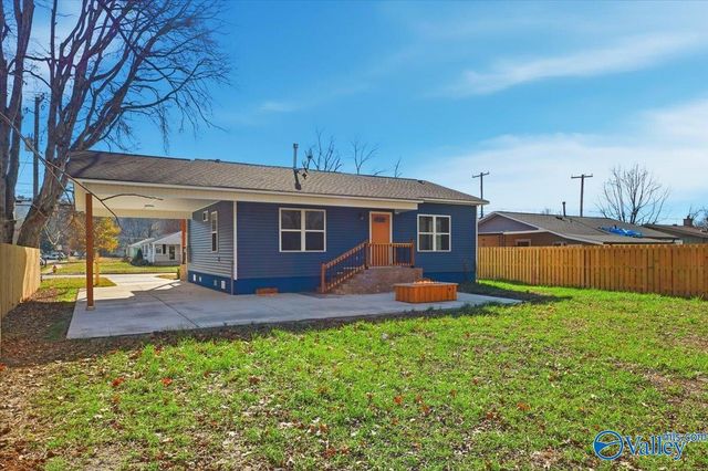 1727 Oakwood Avenue NE, Huntsville, AL 35811