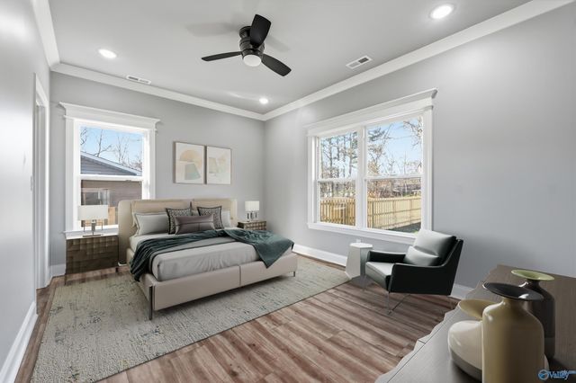 1727 Oakwood Avenue NE, Huntsville, AL 35811