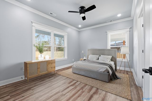 1727 Oakwood Avenue NE, Huntsville, AL 35811