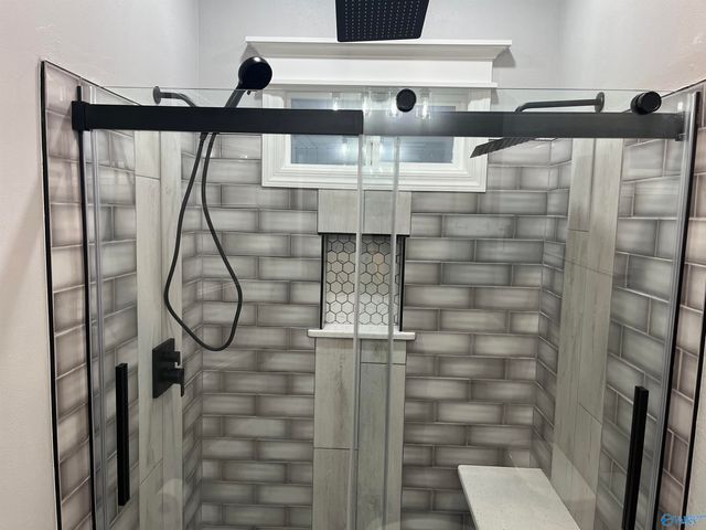 1727 Oakwood Avenue NE, Huntsville, AL 35811