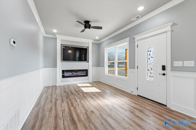 1727 Oakwood Avenue NE, Huntsville, AL 35811