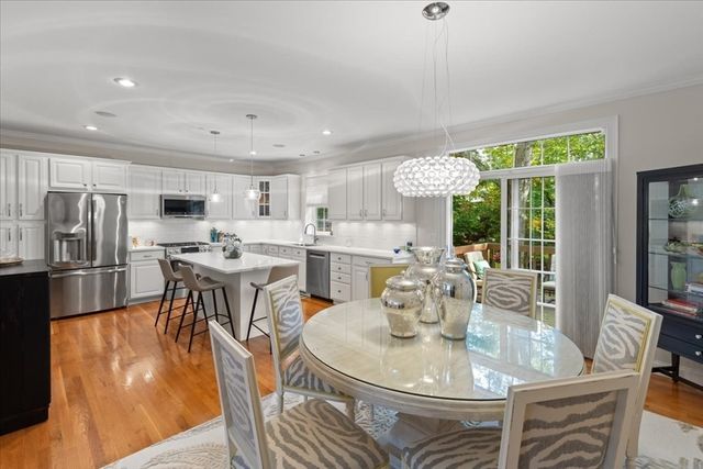 923 Lagrange St 0, Boston, MA 02132