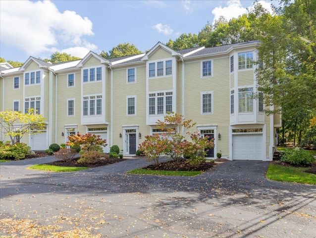 923 Lagrange St 0, Boston, MA 02132