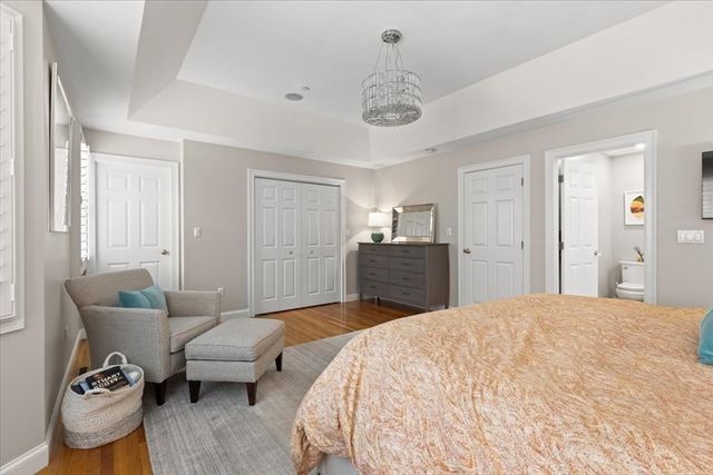 923 Lagrange St 0, Boston, MA 02132