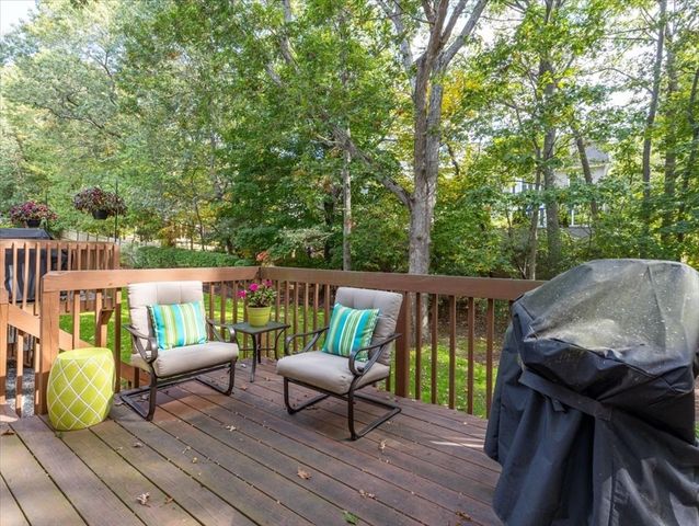 923 Lagrange St 0, Boston, MA 02132